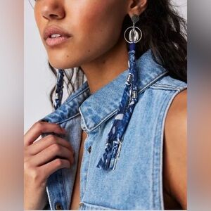 NWT Free People Bridge Dangle Earrings